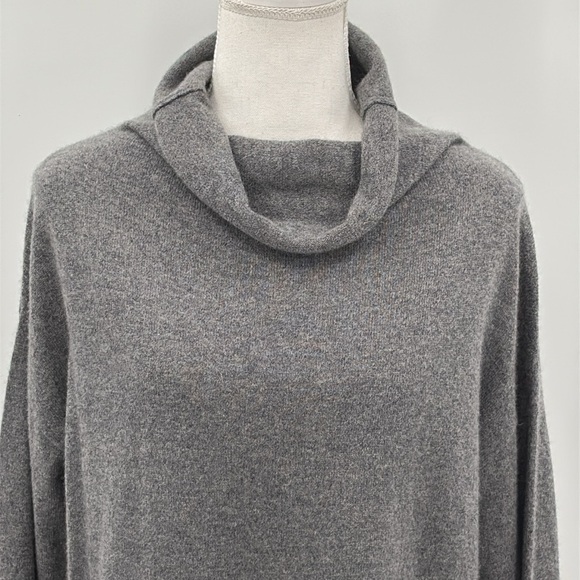 StyleMint 100% Cashmere Cowl Neck Colorblock Striped Sweater - Size Medium - Picture 2 of 6